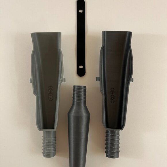 Full Earth's Vacuum Attachment Kit for Professional Size Wahl Clippers - Picture 4 of 5